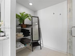 500 Brickell Ave 1405, Miami FL 33131