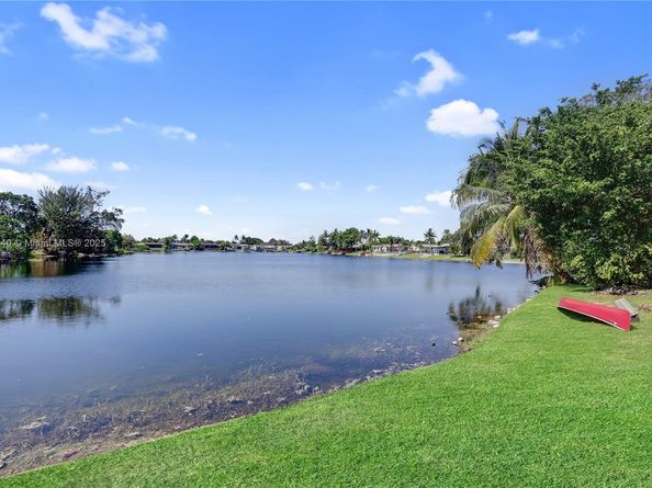 Undisclosed Address #A11828640, Pembroke Pines FL 33024