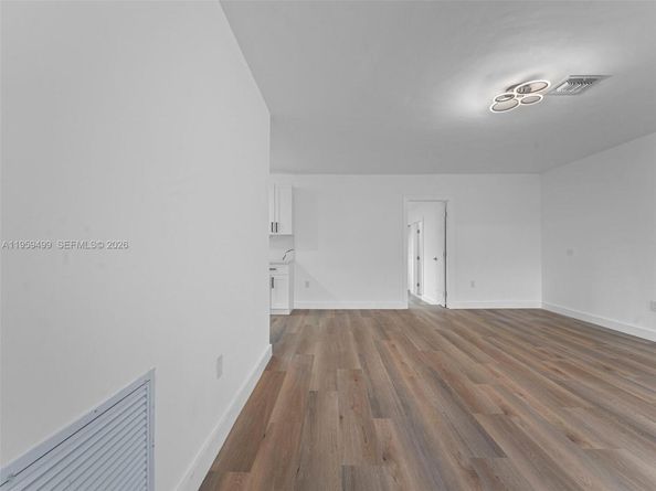 14545 Garden Dr, Miami FL 33168