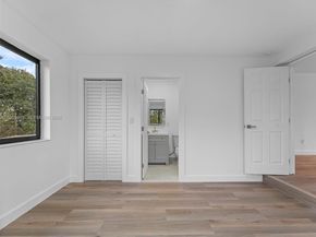 14545 Garden Dr, Miami FL 33168