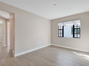 11353 SW 13th St, Pembroke Pines FL 33025