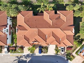 11353 SW 13th St, Pembroke Pines FL 33025