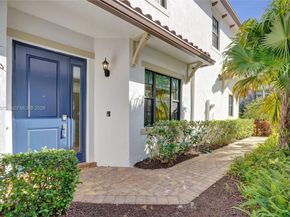 11353 SW 13th St, Pembroke Pines FL 33025