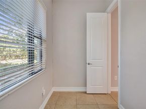 11353 SW 13th St, Pembroke Pines FL 33025