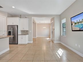 11353 SW 13th St, Pembroke Pines FL 33025