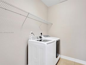 11353 SW 13th St, Pembroke Pines FL 33025