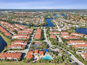 11353 SW 13th St, Pembroke Pines FL 33025