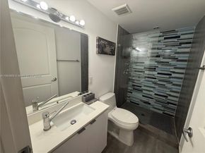 801 15th St 202, Miami Beach FL 33139