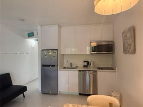 801 15th St 202, Miami Beach FL 33139