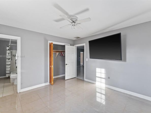 7820 Orleans St, Miramar FL 33023