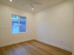 112 NW 24th Ct, Miami FL 33125