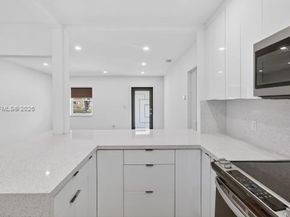 1010 NE 138th St, North Miami FL 33161