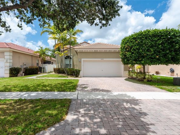 1640 NE 37th Ave, Homestead FL 33033