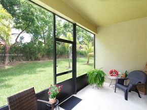1640 NE 37th Ave, Homestead FL 33033
