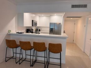 2301 Collins Ave 427, Miami Beach FL 33139
