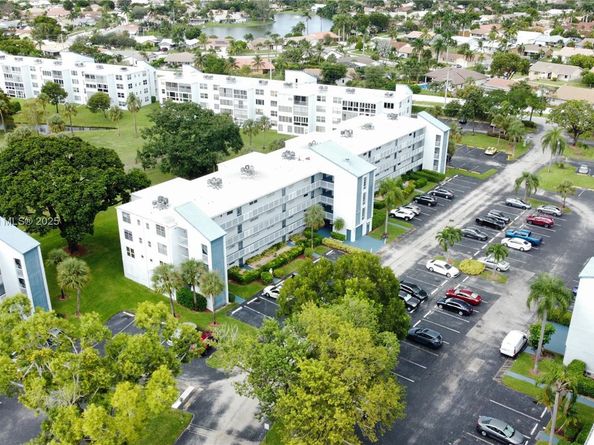 7664 NW 18th St 306, Margate FL 33063