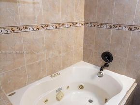 2421 SW 84th Ter, Miramar FL 33025