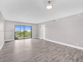 2112 S Cypress Bend Dr 802, Pompano Beach FL 33069