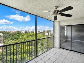 2112 S Cypress Bend Dr 802, Pompano Beach FL 33069