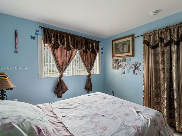 665 NW 19th St, Pompano Beach FL 33060