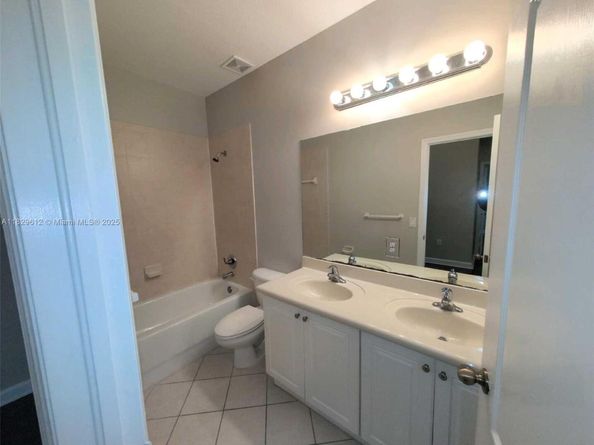 11266 SW 236th Ln, Homestead FL 33032