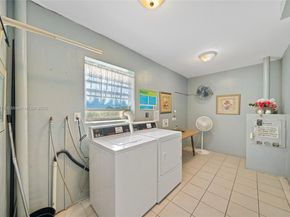 3530 NW 52nd Ave 606, Lauderdale Lakes FL 33319