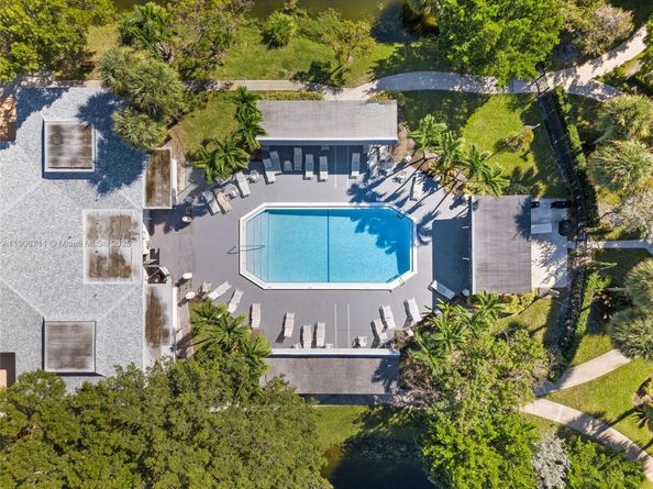 3530 NW 52nd Ave 606, Lauderdale Lakes FL 33319