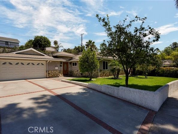 11852 Vanport Avenue, Sylmar (los Angeles) CA 91342