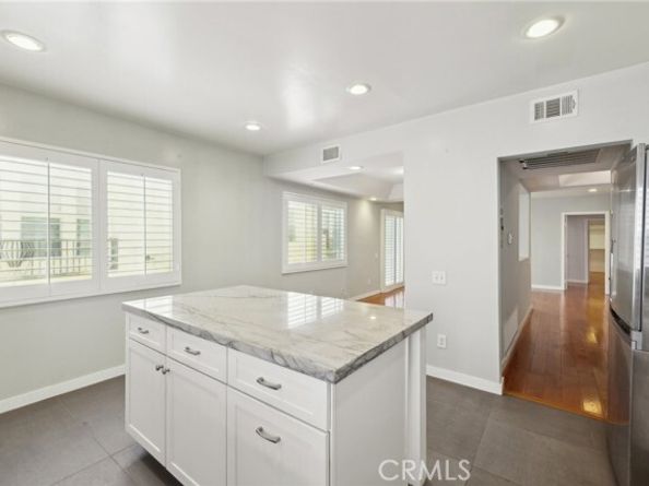 13220 Valleyheart Drive 106, Studio City (los Angeles) CA 91604