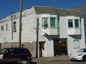 3268 San Jose Avenue