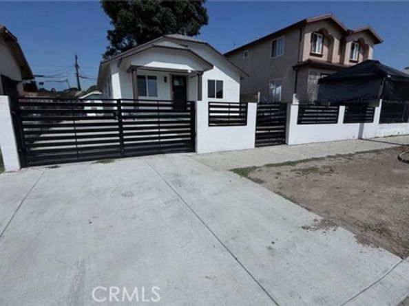 155 E 84th Street, Los Angeles CA 90003