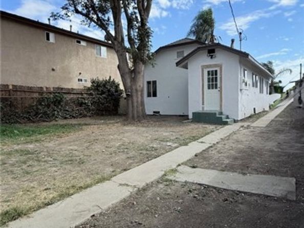 155 E 84th Street, Los Angeles CA 90003