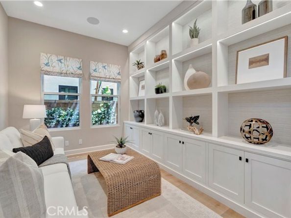 17 Ponte, Lake Forest (el Toro) CA 92630