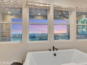 17 Ponte, Lake Forest (el Toro) CA 92630