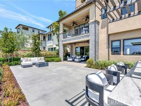 17 Ponte, Lake Forest (el Toro) CA 92630