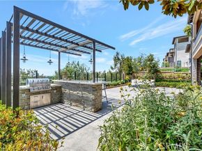 17 Ponte, Lake Forest (el Toro) CA 92630