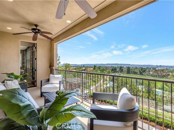 17 Ponte, Lake Forest (el Toro) CA 92630