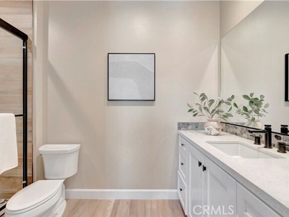17 Ponte, Lake Forest (el Toro) CA 92630