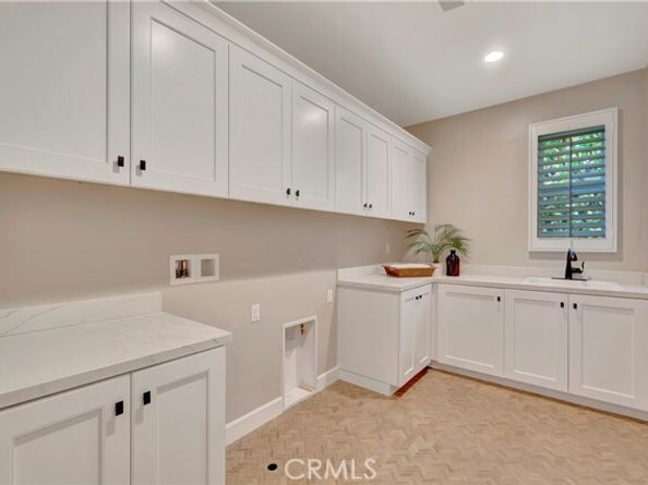 17 Ponte, Lake Forest (el Toro) CA 92630