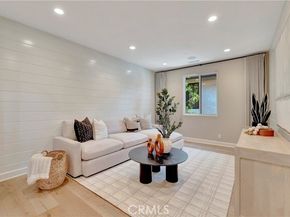 17 Ponte, Lake Forest (el Toro) CA 92630