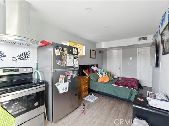 833 N Humphreys Avenue, Los Angeles CA 90022