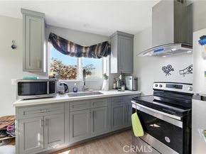 833 N Humphreys Avenue, Los Angeles CA 90022