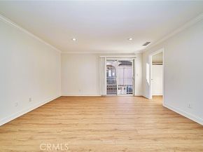 10357 Commerce Avenue 7, Tujunga (los Angeles) CA 91042