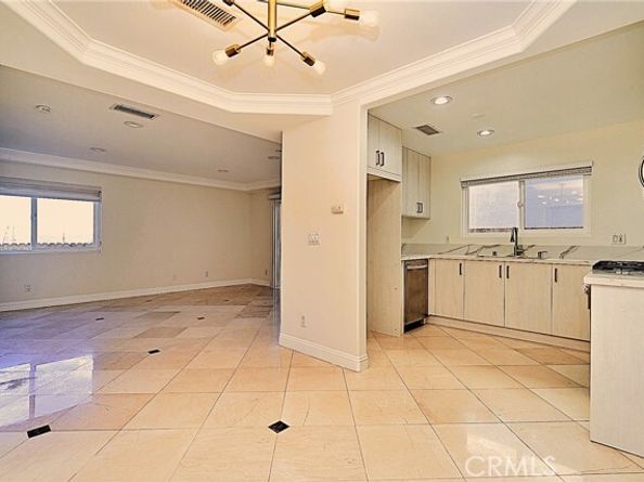 10357 Commerce Avenue 7, Tujunga (los Angeles) CA 91042