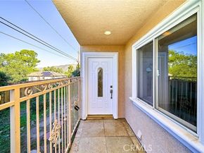10357 Commerce Avenue 7, Tujunga (los Angeles) CA 91042