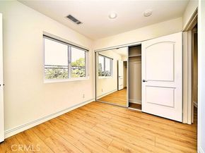 10357 Commerce Avenue 7, Tujunga (los Angeles) CA 91042