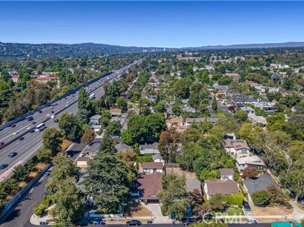 4645 Farmdale Avenue, North Hollywood (los Angeles) CA 91602