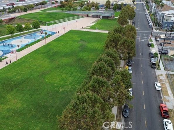 705 McDonald Avenue, Wilmington (los Angeles) CA 90744