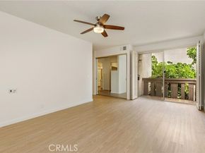 5216 Yarmouth 105, Encino (los Angeles) CA 91316