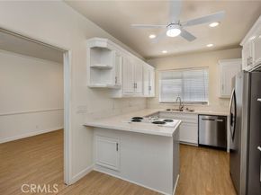 5216 Yarmouth 105, Encino (los Angeles) CA 91316